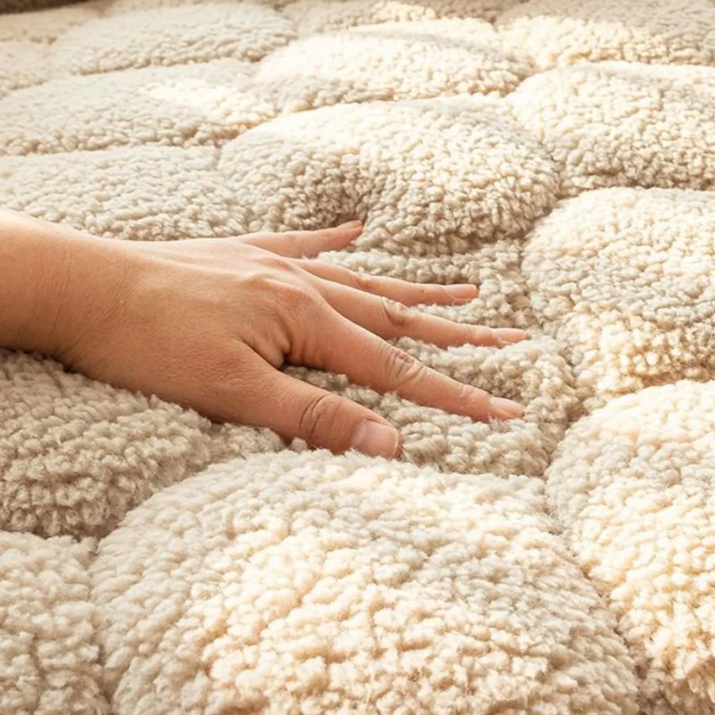 Thick Plush Pet Sofa Cover: Anti-Slip Full Seat Protector